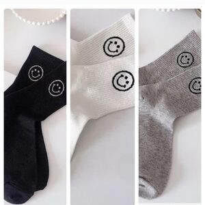 Smiley socks 3 colors